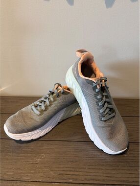 Hoka One One Women's Running Shoes Size 8.5